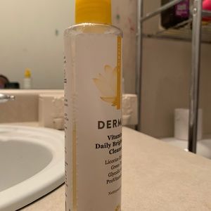DERMA E VITAMIN C FACE CLEANSER USED
